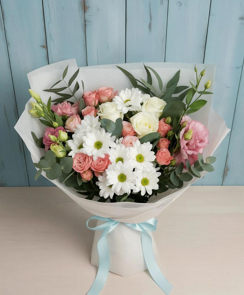 Букет цветов из: Розы, Лизиантусы и Хризантемы в Уляпе