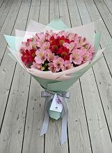 Букет цветов из:  Альстромерии в Уляпе