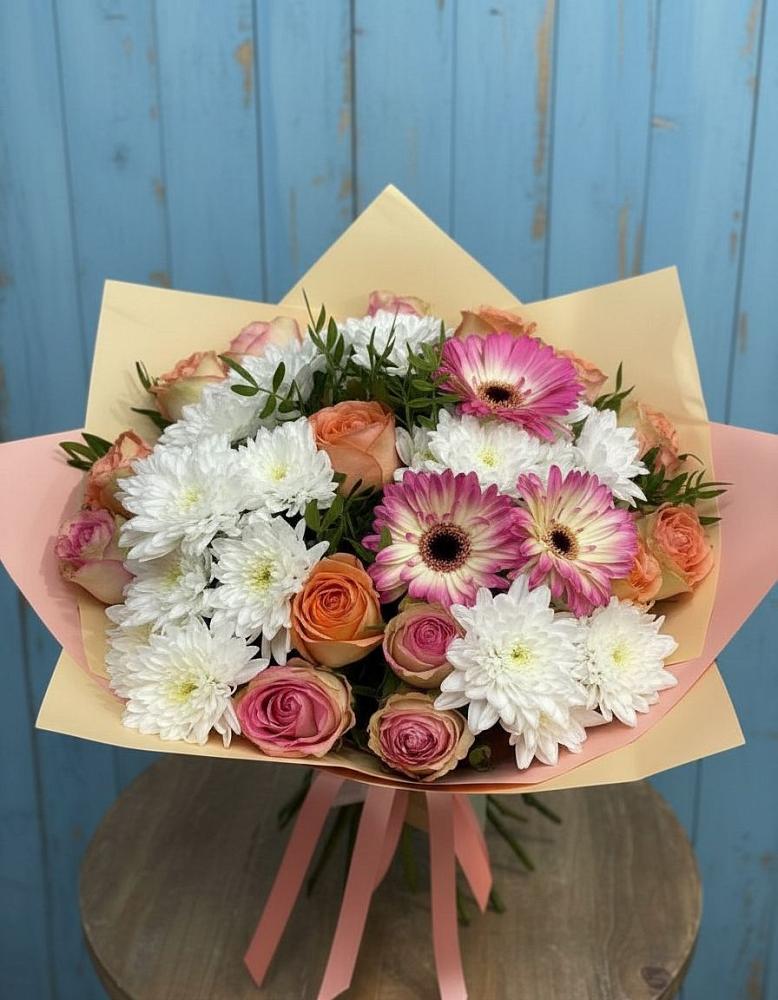 Букет цветов из: Розы, Герберы и Хризантемы в Уляпе