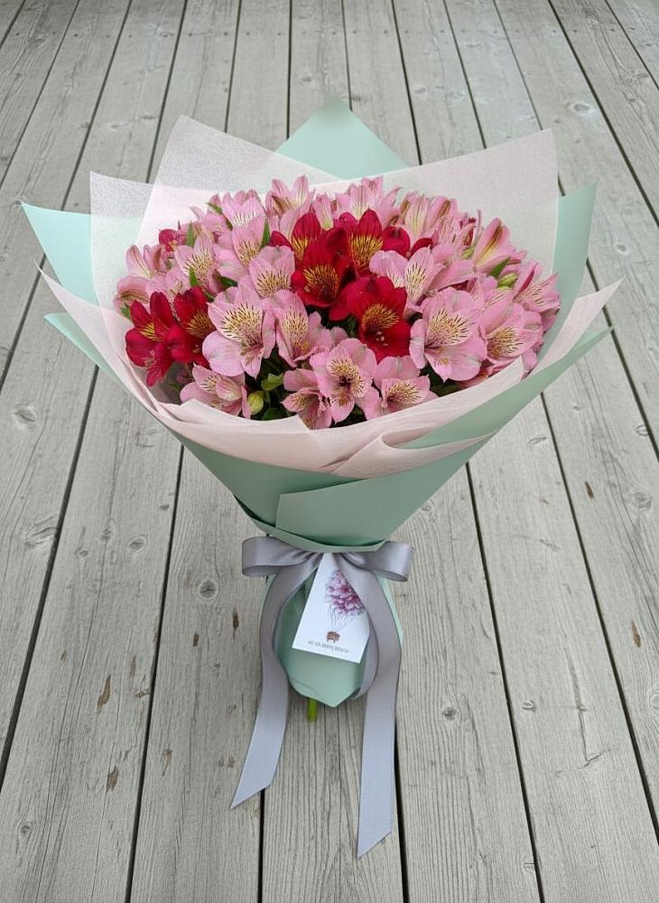 Букет цветов из: Альстромерии в Уляпе