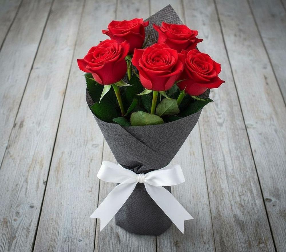 Букет 5 Красных роз Эдлесс Лав в Уляпе