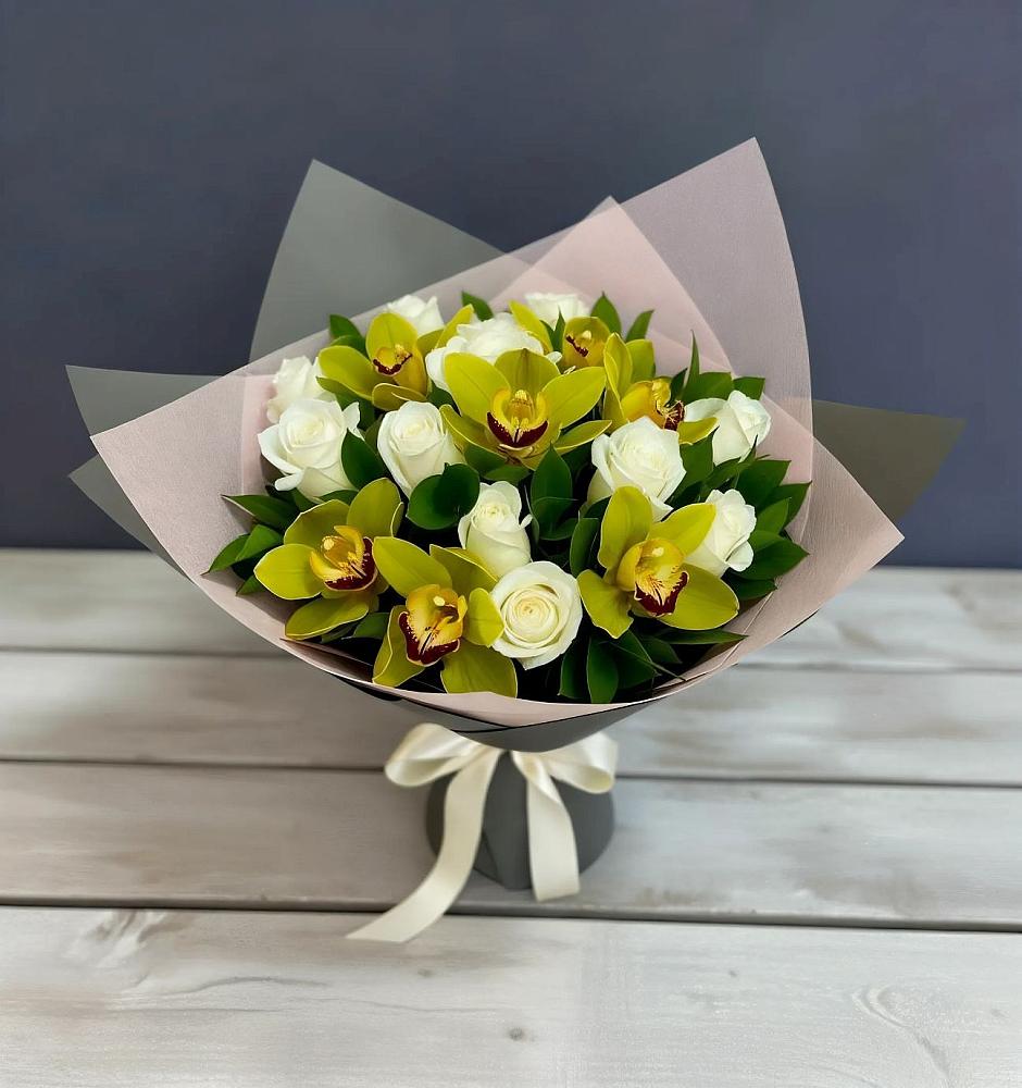 Букет цветов из: Орхидеи и Розы в Уляпе