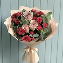 Букет цветов из:  Гвоздики и Розы в Уляпе