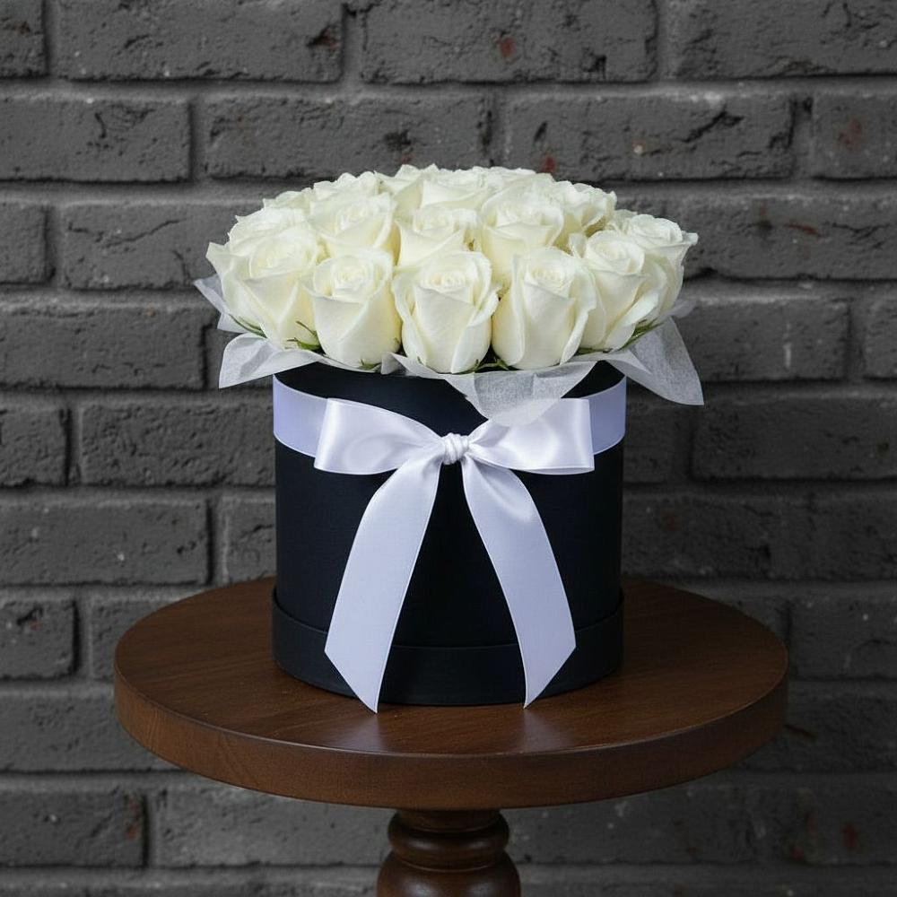 Цветочная композиция из Розы в шляпной коробке в Уляпе