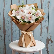 Букет цветов из:  Орхидеи и Розы в Уляпе