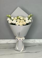 Букет цветов из:  Розы и Лизиантусы в Уляпе